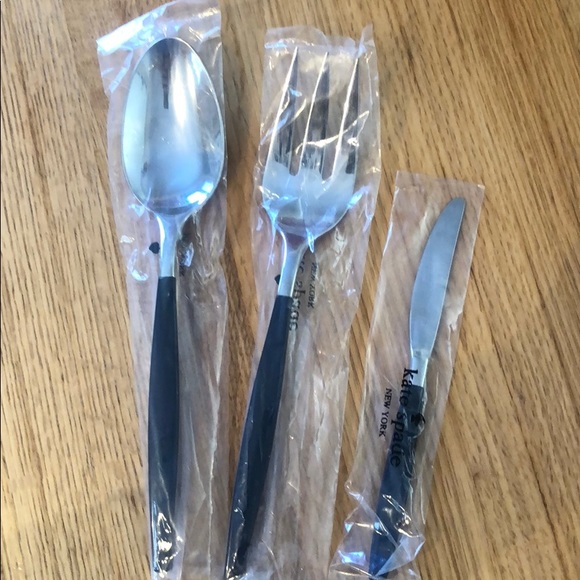 🐝SALE🐝Kate Spade 3 Piece Serving Set - Picture 2 of 5